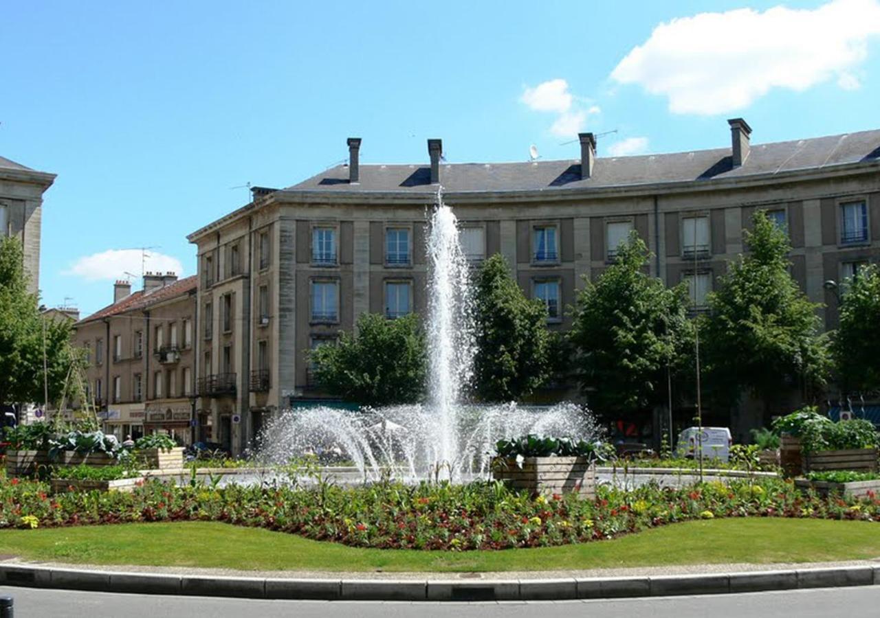 Charmant Appartement Au Coeur De Toul Buitenkant foto