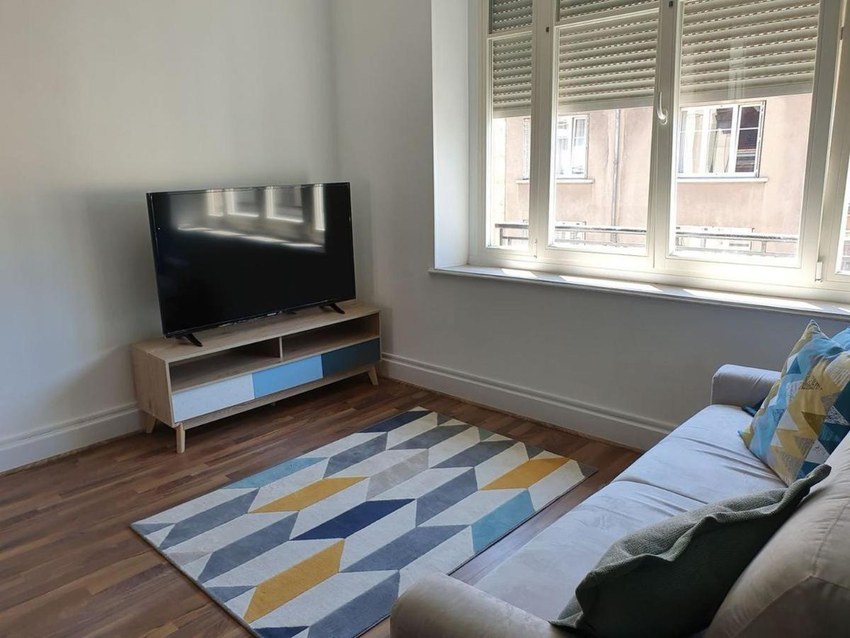 Charmant Appartement Au Coeur De Toul Buitenkant foto